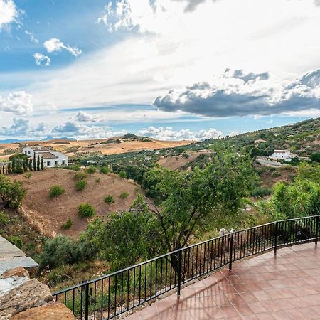 Awesome Home In Antequera With Wifi Extérieur photo