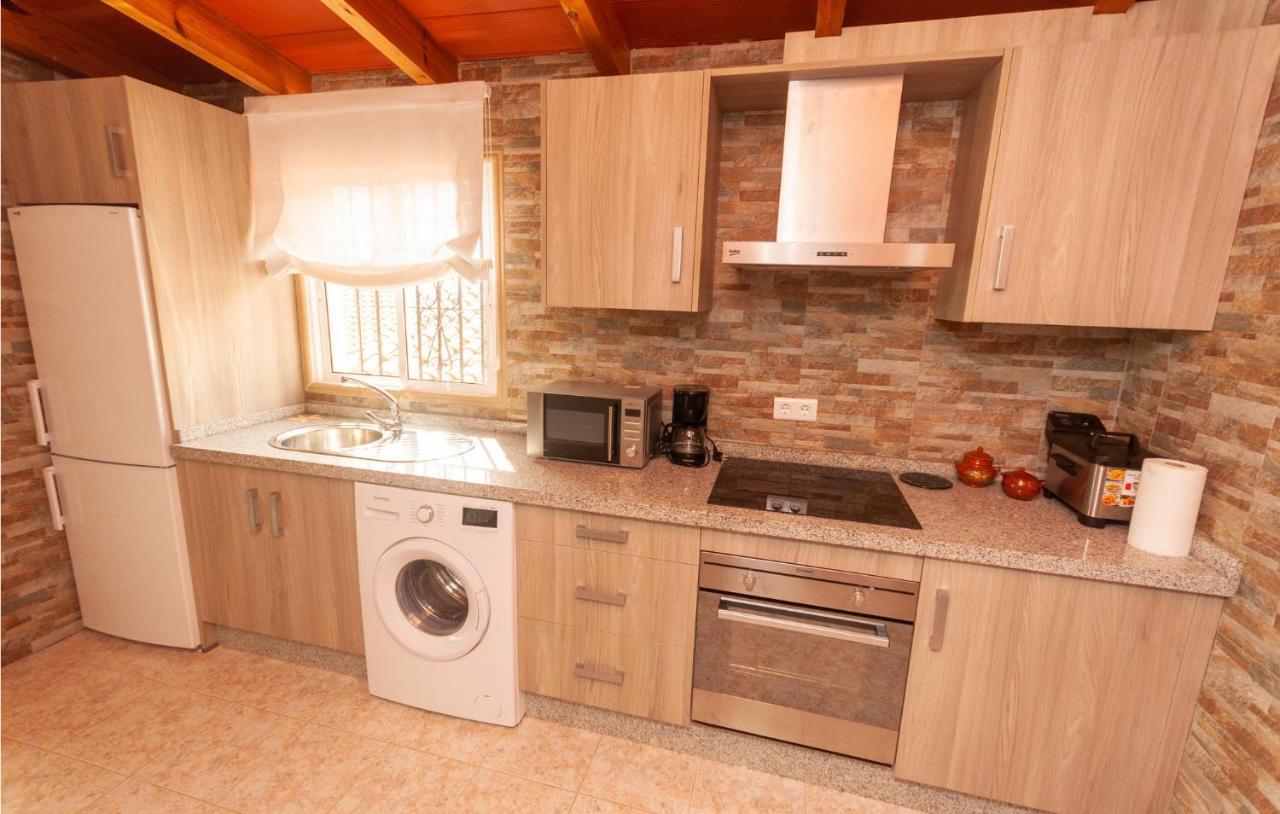 Awesome Home In Antequera With Wifi Extérieur photo