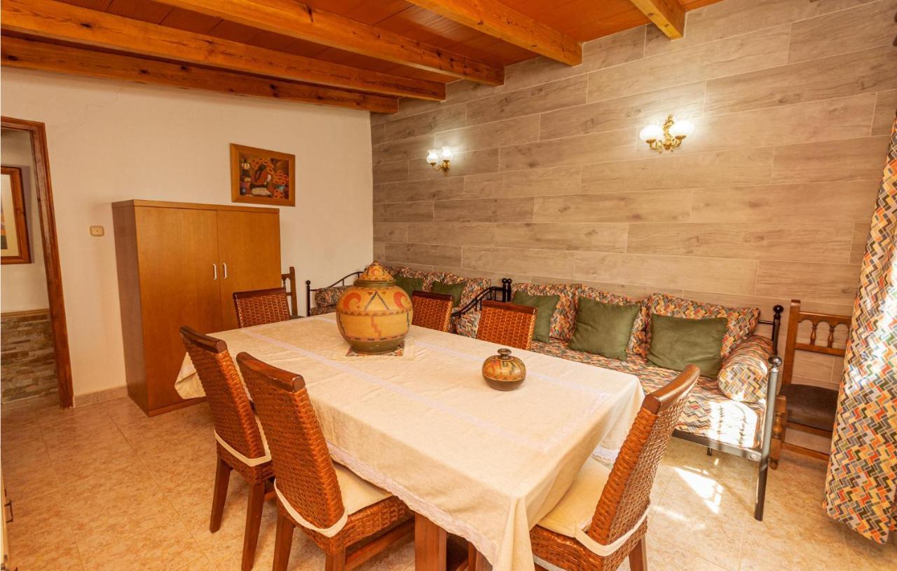 Awesome Home In Antequera With Wifi Extérieur photo